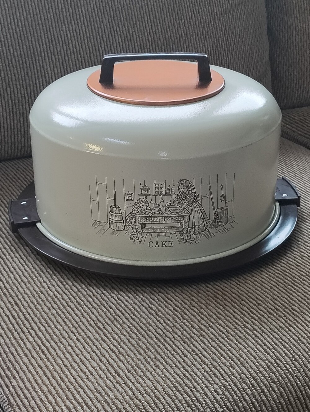 Atapco Aluminum Cake Pan 2 Pc Locking Lid Prairie MCM Vintage 60s Made In USA